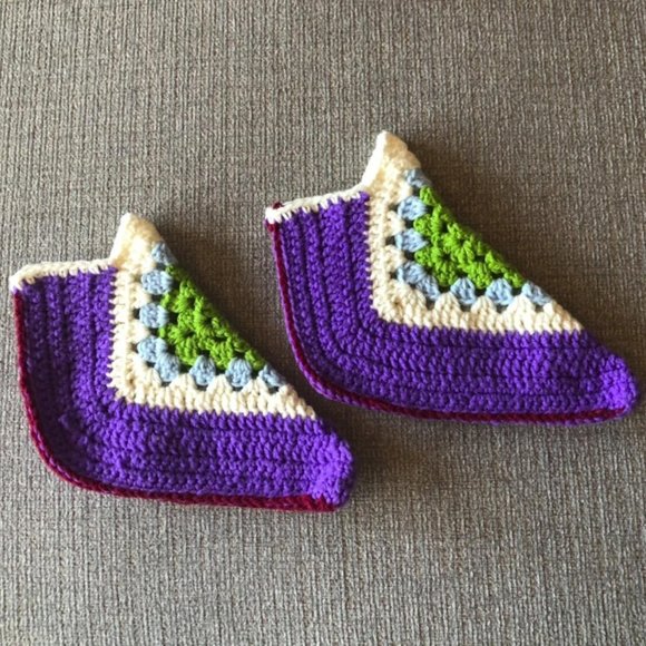 New, Hand Made. Multi Colour Crocheted Granny Square Slippers. S-M - Picture 1 of 3